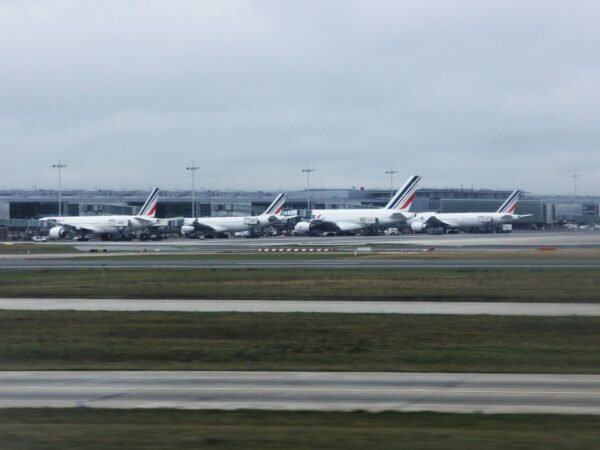 charles de gaulle airport