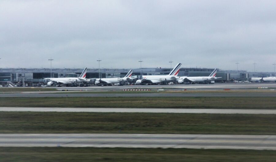 charles de gaulle airport