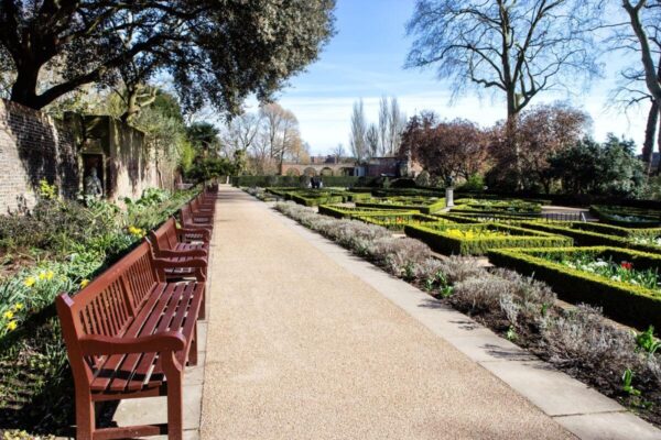 holland park