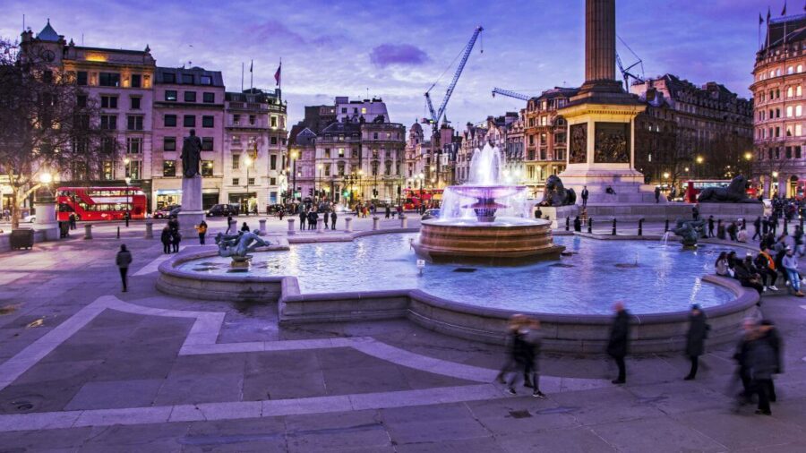 trafalgar square